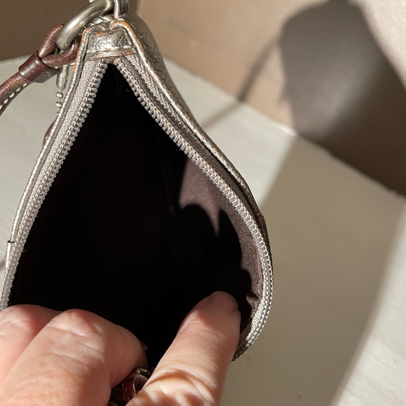Coach wristlet - Picture 5 of 5